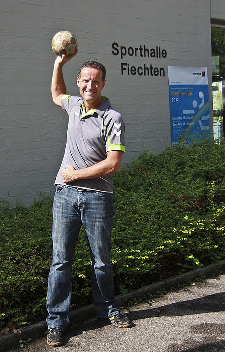 Volltreffer: Mepha-Cup-Turnierchef Meinrad Stöcklin freut sich über die Verpflichtung