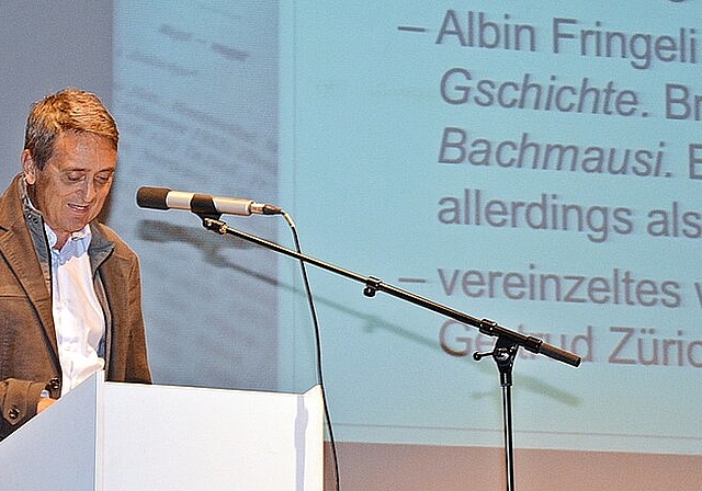 «Abgelegenes Laufenthal»: Professor Dr. Hans Bickel musste etwas tiefer graben, bis er fündig wurde. Foto: Roland Bürki