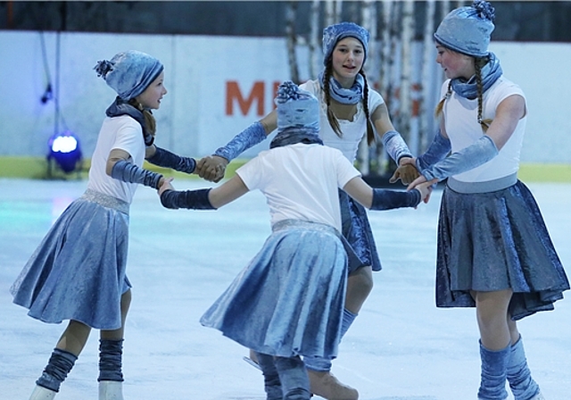 Winter Wonderland: Mit Alyssa Edel, Clara Roten, Lena Taddio, Marny Thalmann.Foto: EH-presse