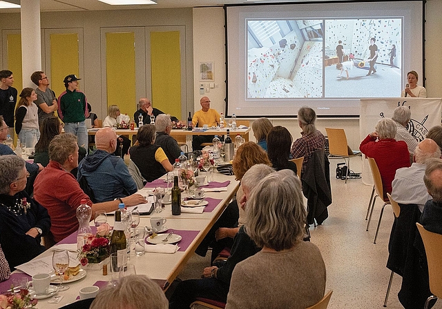 GV des SAC Hohe Winde: An der Versammlung wurde über die Zukunft der Kletterhalle informiert. Foto: ZVG/Michael Konrad