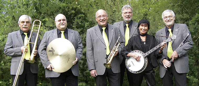Dixieland, Blues, Gospel und Swing: Die Loverfield Jazzband aus Bern spielt am Samstag in Aesch im Löhrenacker. Foto: ZVG