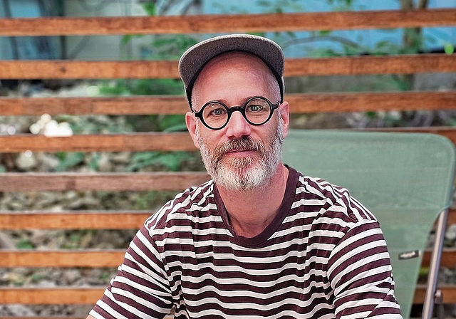 Frischgebackener Kinderbuchautor: Olav Imark thematisiert in seiner Geschichte den Klimawandel, ohne den Mahnfinger zu erheben. Foto: Melanie Brêchet