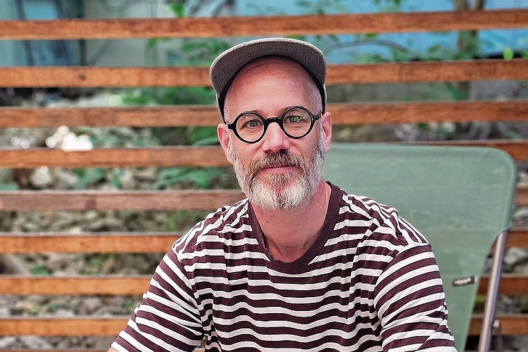 Frischgebackener Kinderbuchautor: Olav Imark thematisiert in seiner Geschichte den Klimawandel, ohne den Mahnfinger zu erheben. Foto: Melanie Brêchet