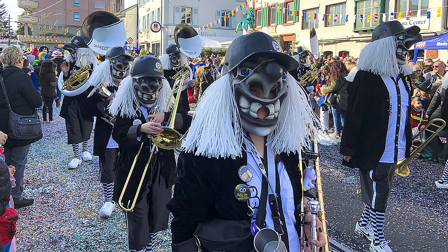 Klassiker: Die Guggemuusig Furzgugge gehört zum Inventar der Reinacher Fasnacht: Sie ist nicht nur laut, sondern auch gut.
