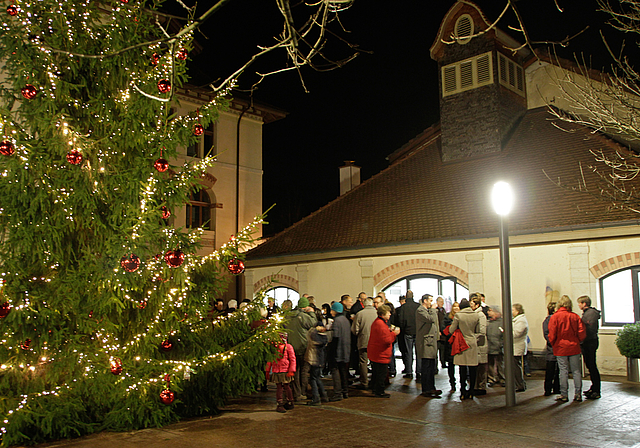 Auf dem Grellinger Dorfplatz: Nachweihnachtliche Stimmung am