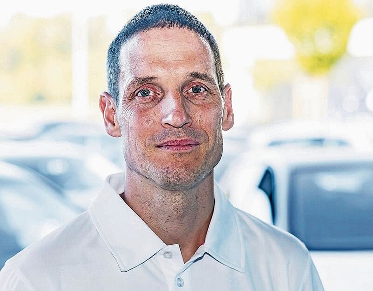 Vertragsverlängerung um zwei Jahre: Der 42-jährige Solothurner Timo Lippuner kam 2022 zurück zu Sm’Aesch Pfeffingen,
wo er bereits zwischen 2014 und 2017 Cheftrainer in der Volleyball-NLA war. Foto: Kenneth Nars