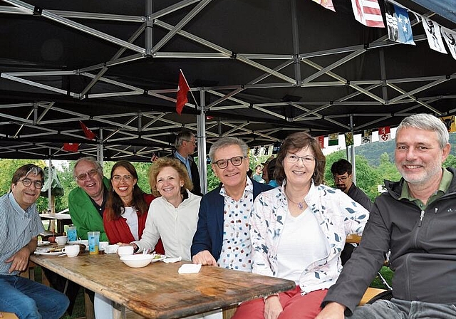 Vollzählig anwesender Gemeinderat: (v. l.) Markus Huber, Peter J. Meier, Christine Dollinger, Béatrix von Sury, Melchior Buchs, Doris Vögeli und Ferdinand Pulver. Fotos: Tobias König