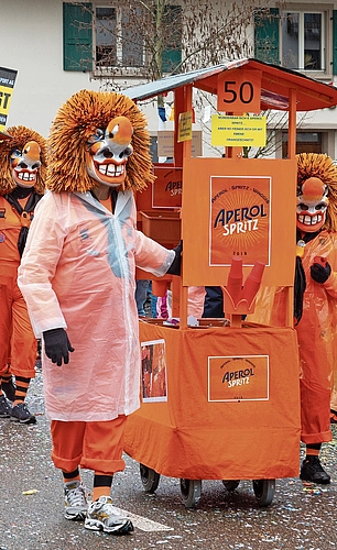 Drink gefällig? die «Aperol-Spritz-Waggis». Drink gefällig? die «Aperol-Spritz-Waggis».