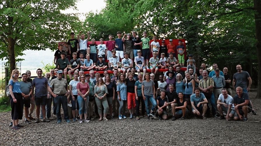 Austausch unter Jung und Alt: Im Reinacher Sportverein treffen verschiedene Generationen aufeinander. 
