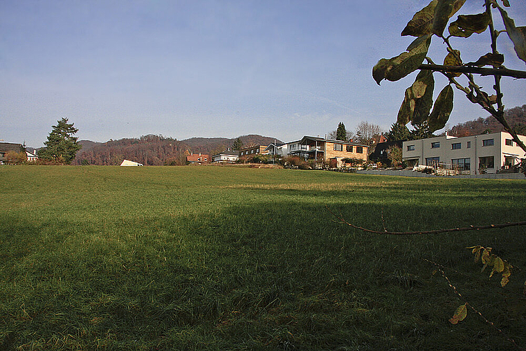 Bald überbaut: Über den Quartierplan für dieses Landstück wird heute Donnerstagabend an der Gemeindeversammlung abgestimmt. Foto: sav