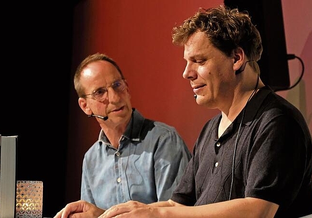Werner und Johannes Mayr: Im ständigen Disput über ihren Fall. Foto: Thomas Brunnschweiler