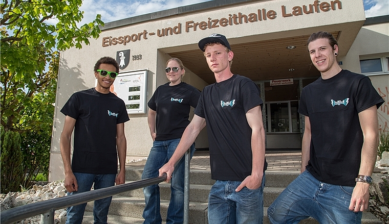 Das Birsrockteam: Cédric Zehr, Corinne Kauer, Eric Schmid und Cédric Fuchs (v.l.). Nicht auf dem Bild ist Pascal Saner. Foto: Martin Staub