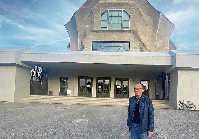 Klaus Boder: «Der grosse Saal im Goetheanum sorgt für einen wunderbaren Klang.» Foto: Bea Asper