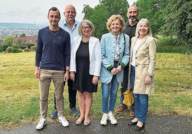Wollen die Politik in ein besseres Licht rücken:(v.l.) Jan Kirchmayr, Rolf Blatter, Jacqueline Bader Rüedi, Beatrix von Sury, Marco Agostini und Christina Wicker-Hägeli. Foto: Caspar Reimer