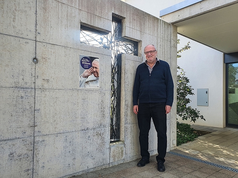 Papst Franziskus horcht: «Der Prozess ist eine bemerkenswerte, gute Sache», meint Alois Schuler vom Seelsorgeverband Angenstein. Foto: Fabia Maieroni