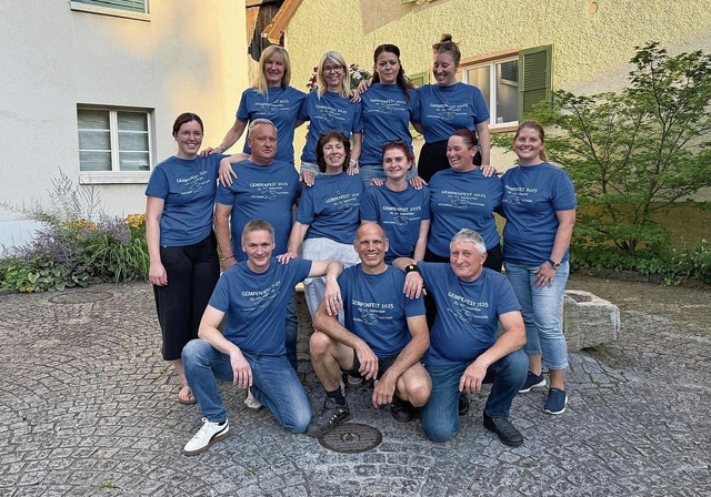 Die «Tätschmeister»: Das OK hält alle Fäden zusammen, damit das Gempenfest zum Erfolg wird. Foto: zvg