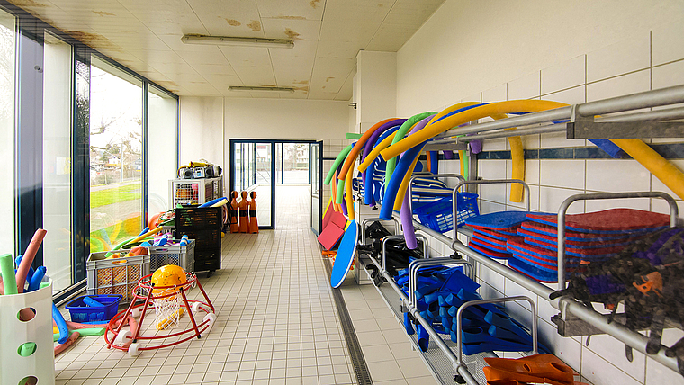 Petition mit 532 Unterschriften: Nun soll die Dornacher Gemeindeversammlung über die Zukunft der 46 Jahre alten Schwimmhalle im Gwänd entscheiden. Foto: Archiv AZ Medien/Kenneth Nars