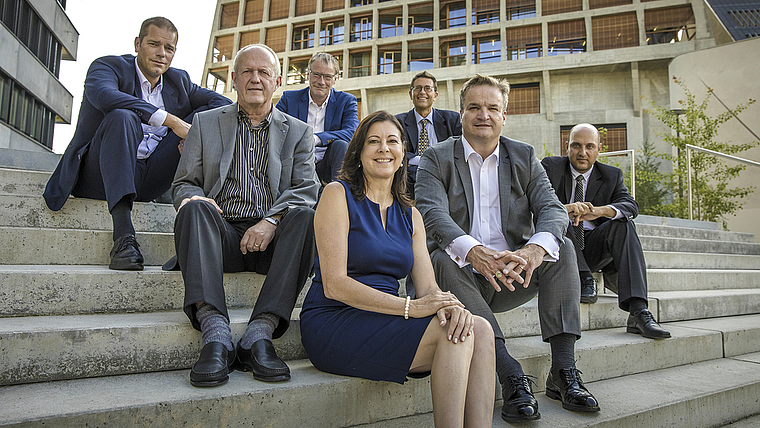 Der Vorstand des HEV Münchenstein: (v. l.) Marco Born, Thomas Wälchli, Dominik Lüscher, Christine Frey, Raffaello Masciadri, Sven Cattelan und Claudio Conte. Foto: ZVG