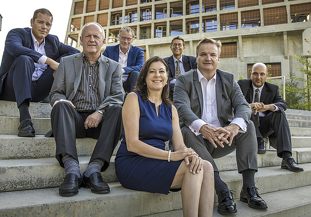 Der Vorstand des HEV Münchenstein: (v. l.) Marco Born, Thomas Wälchli, Dominik Lüscher, Christine Frey, Raffaello Masciadri, Sven Cattelan und Claudio Conte.  Foto: ZVG