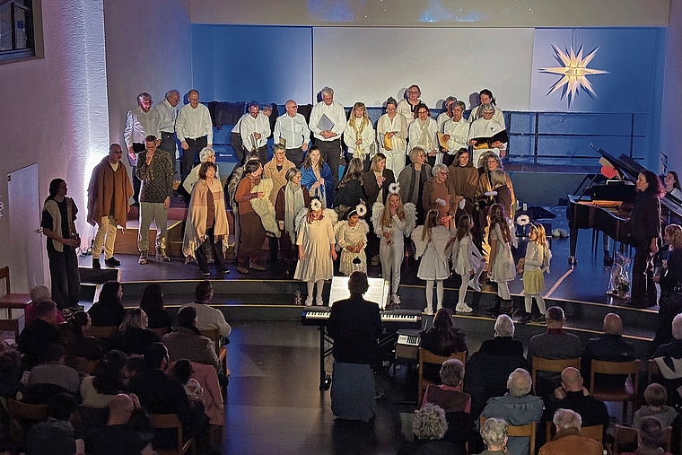 Grosser Andrang: Die Weihnachtsoper «Sternherz» sorgte am Sonntagabend für ein volles Haus. Foto: Caspar Reimer