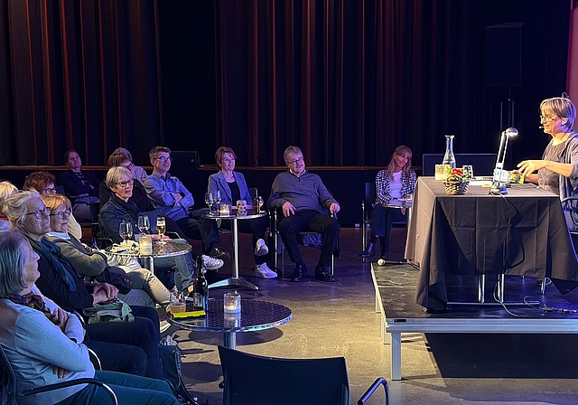 Lesung im Kulturforum Alts Schlachthuus: Barbara Saladin stellt ihr Reisebuch vor. Foto: Christian Fink