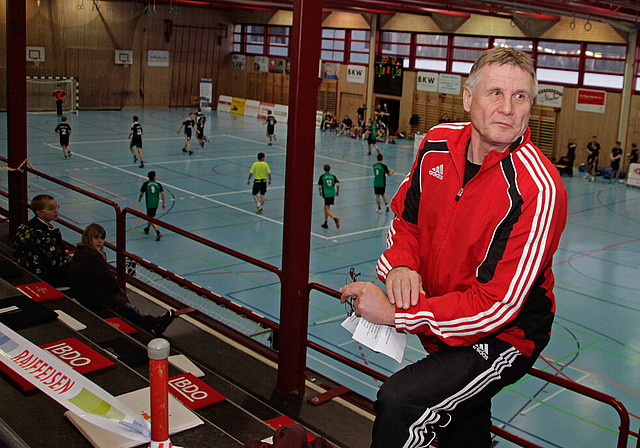 Die wichtigste Person im regionalen Handball: Ueli Schmidlin.