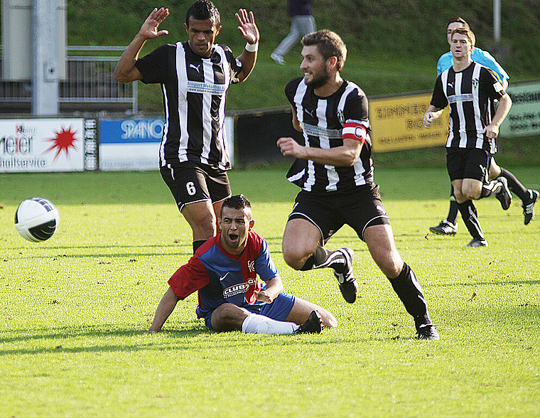 Treffsicher: Gleison Silva (l.) und Lubos Smitala waren mit ihren Toren massgeblich am Sieg beteiligt. Foto: eh-press
