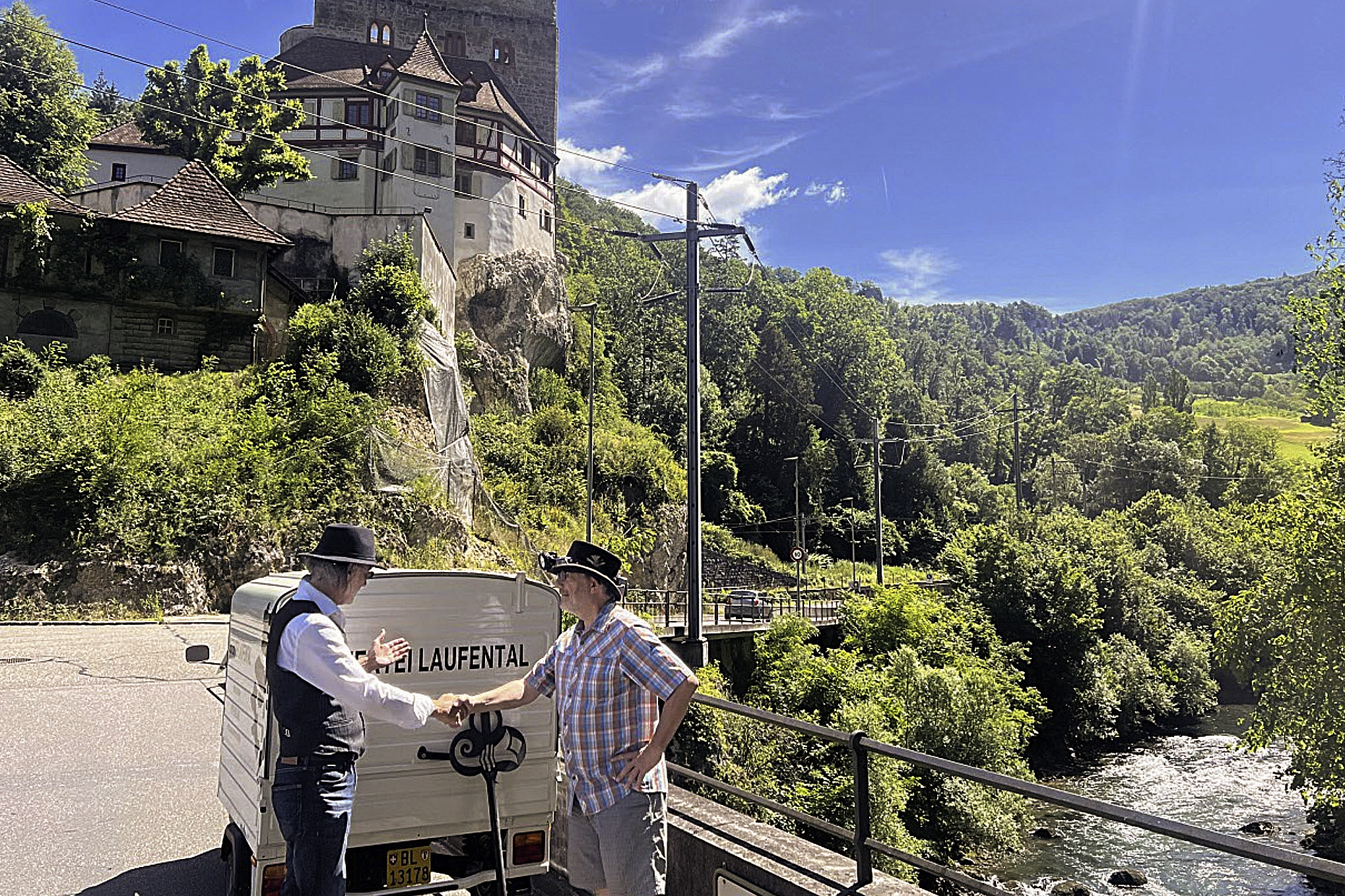 Die Brücke von Angenstein: Eingangstor, Grenze und Schwelle zwischen zwei Welten. Foto: Patrick Neuenschwander