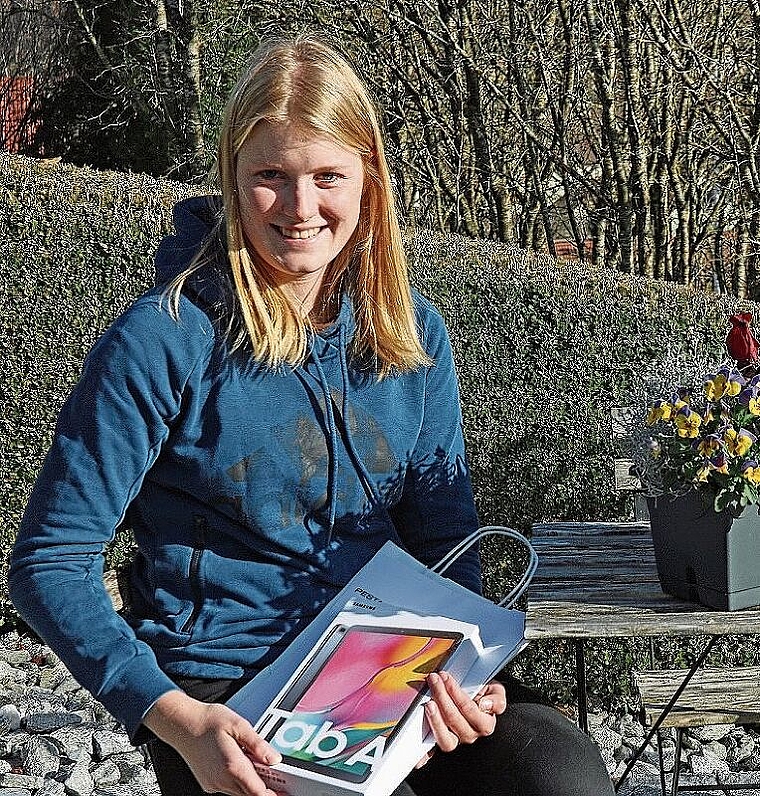 Ausgezeichnet: Carmen Müller hat ihre vierjährige Lehre mit Berufsmatur als Gebäudetechnikplanerin mit der Note 5,6 abgeschlossen.