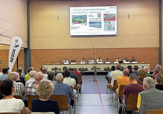 Hitzige Debatte: Die Entnahme aus dem Fonds Standortentwicklung wurde nicht von allen im Saal goutiert. Foto: Caspar Reimer
