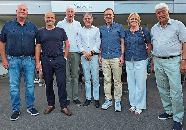 Bestehende und Neugewählte: (v. l.) Der neue DV-Präsident Hanspeter Büchler sowie die anwesenden Vorstandsmitglieder Hans Schneiter, Klaus Fischer, Präsident Dieter Künzli, Neumitglied Sebastian Schmid, Ursula Brem und Vize-Präsident Georges Th
