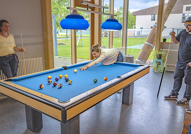 Spannende Spielstunden: Das Team des Jugendhauses Phoenix freut sich auf den Besuch der Aescher Kinder und
