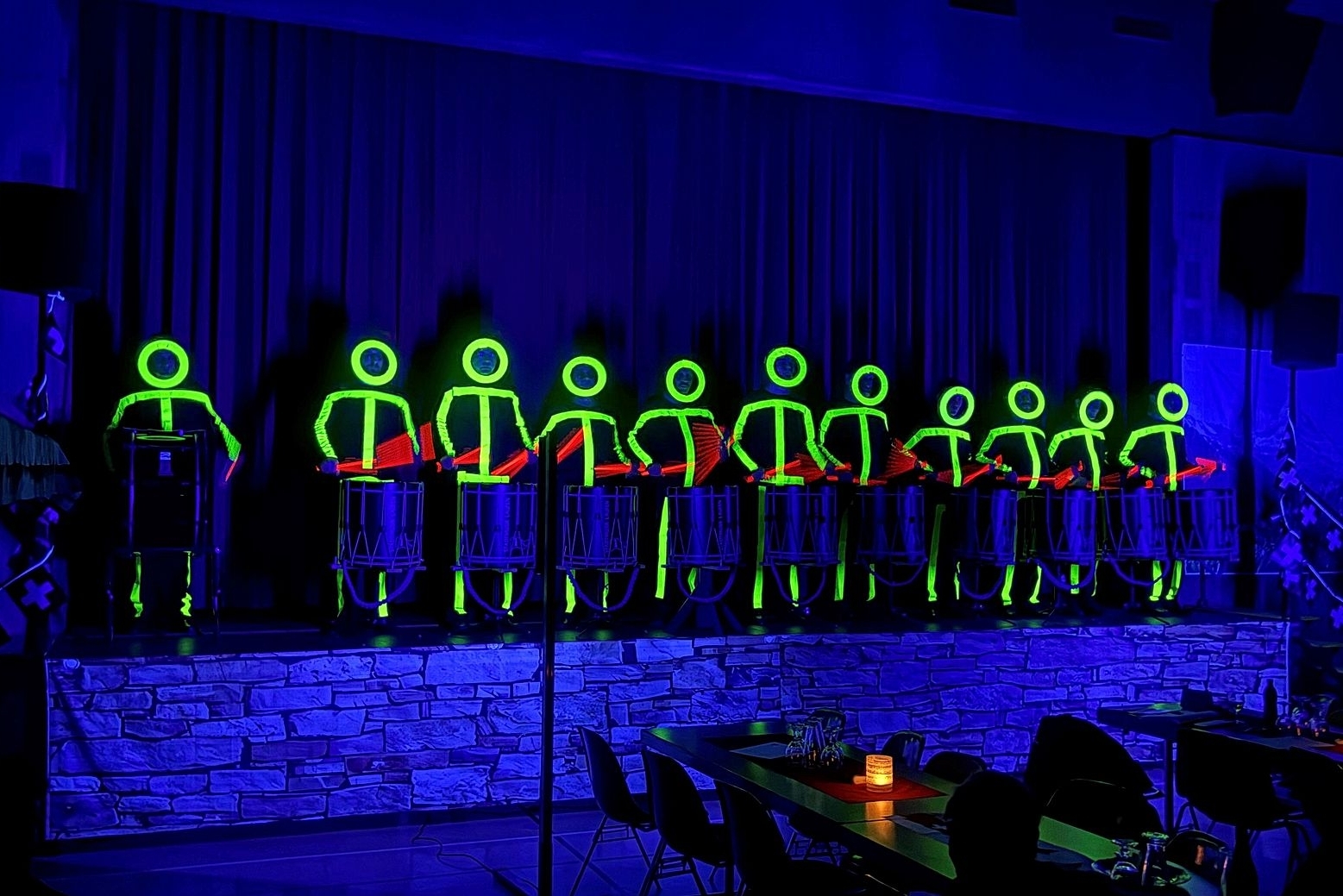 Die Tambourengruppe der Stadtmusik Harmonie Laufen: Verzaubert mit Präzision, Geschicklichkeit und Farben.