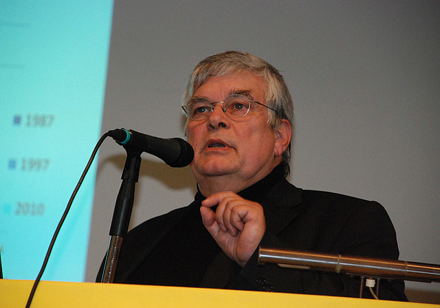 Nahost-Experte und Gesicht des Mittleren Ostens: Ulrich Tilgner sprach zur «Spur des Scheiterns – westliche Interventionen im Orient». Foto: thomas Brunnschweiler