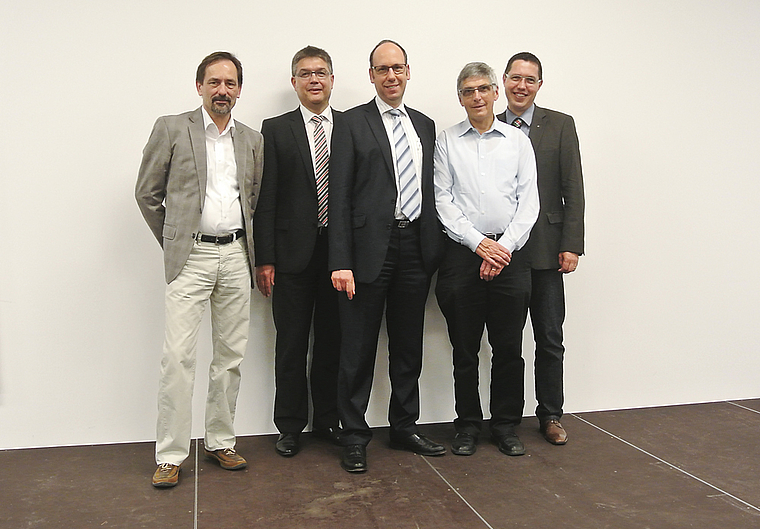 Der neue Vorstand: v.l.: Vizepräsident Dieter Bäni; Gastreferent und Präsident des HEV BL Markus Meier; neuer Präsident HEV Reinach Thierry Bloch; neues Vorstandsmitglied Rolf Abt; Kassier Jonas Hänggi. Foto: Bea Asper