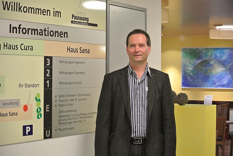 Auf Erfolgskurs: Michael Rosenberg, Leiter Zentrum Passwang, bedankt sich bei den Mitarbeitenden. «Sie haben einen grossen Anteil am hervorragenden Jahresergebnis. Die Belegungstage sind mit 101 Prozent am absoluten Maximum angekommen.» Foto: Bea