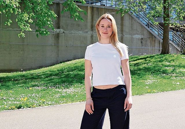 Vertrat das Gymnasium Münchenstein am schweizweiten Finale von «Jugend debattiert»: die 17-jährige Schülerin Emilia Paganini aus Münchenstein. Foto: Florin Bürgler