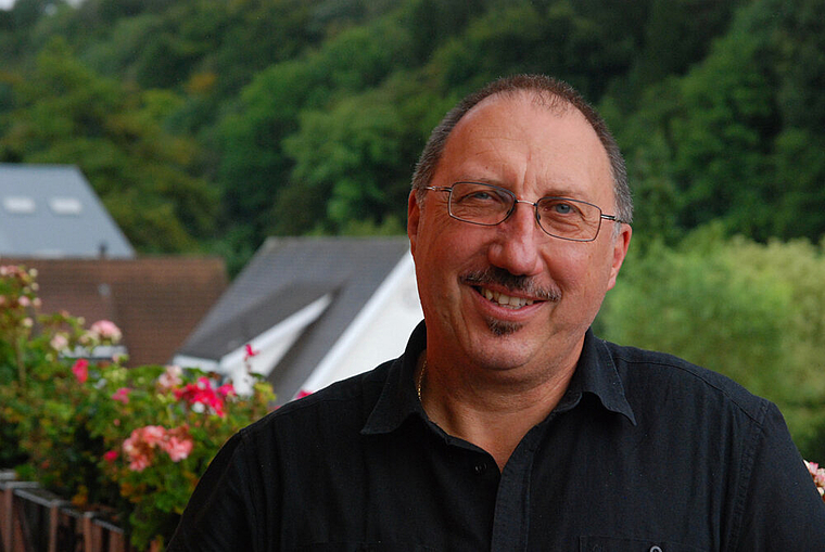 Quereinsteiger: Der Zwingner Peter Hueber krempelte im Alter von 54 Jahren sein Berufsleben um. Foto: Melanie Brêchet Fischlin