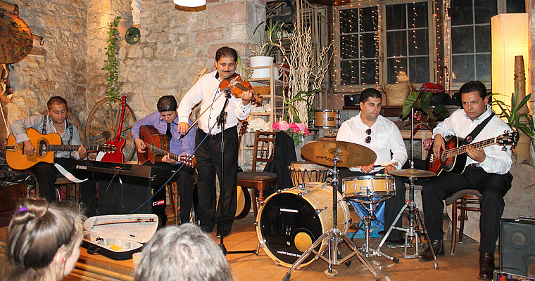 Weitgereiste Musiker: Duda am letzten Samstagabend in Bärschwil. Foto: Dimitri Hofer