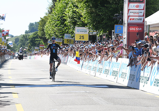Solosieger: Andreas Leknessund fuhrt alleine ins Ziel und entschied die Etappe für sich. Fotos: Juri Junkov
