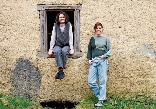 Haben zusammen ein Buch produziert: Die Autorin Nicole Egloff (r.) und die Fotografin Raphaela Graf. Foto: zvg