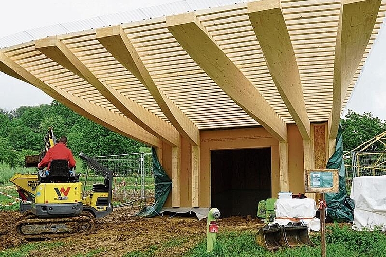 Ein Haus für die biodynamischen Präparate: Der Rohbau des neuen Pavillons kann 
am Tag der offenen Tür besichtigt werden. Foto: Tobias Gfeller