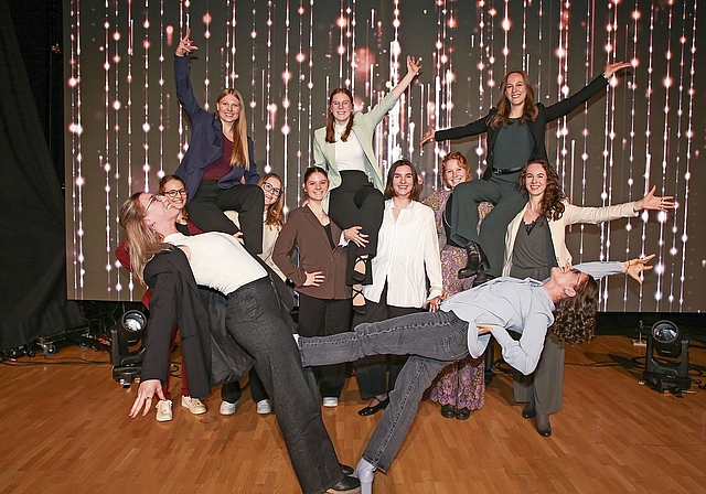 Strahlende Siegerinnen: Die Frauen TV Sissach Aerobic gewinnen den Baselbieter Sportpreis. Fotos: zvg