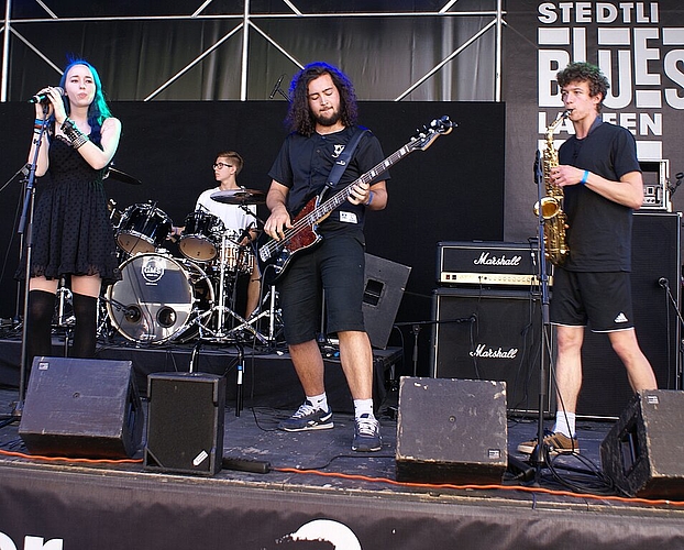 Heimischer Nachwuchs präsentiert sich: Band «Cave canem». Heimischer Nachwuchs präsentiert sich: Band «Cave canem».