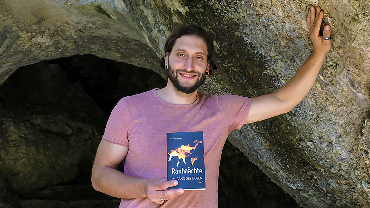Mystisch, gruselig, infernalisch: Timothée Wahlen mit seinem neuen Krimi. Foto: Thomas Brunnschweiler
