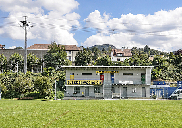 Gesamtlösung angestrebt: Die Sportfelder im Widen und die Sporthallen der Schulen sollen mit einer neuen Bahnunterführung verbunden werden. Auch der SC Dornach soll künftig im Tal seine Spiele bestreiten.  Foto: Edmondo Savoldelli