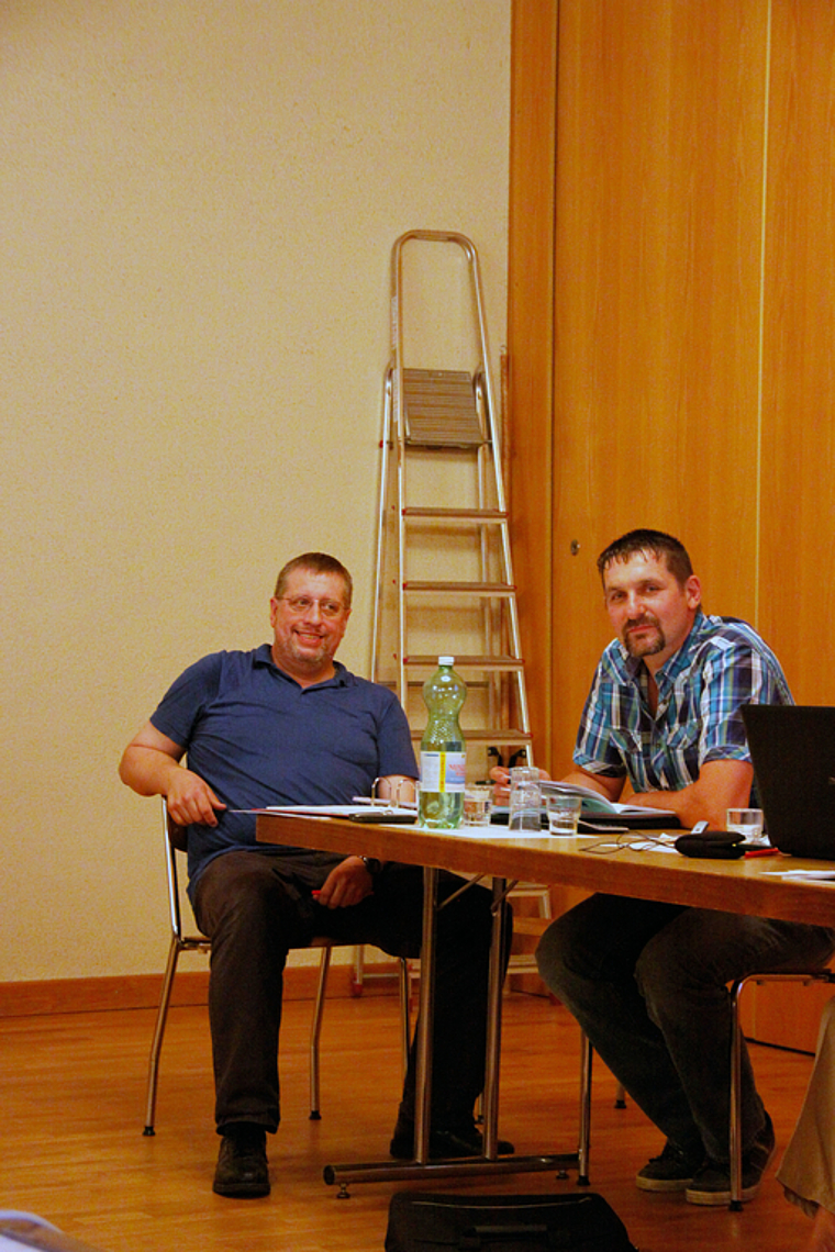 Die Leiter zum Finanzhimmel steht bereit: Martin Borer und Daniel Wüthrich können den Kanton abschütteln. Foto: Gini Minonzio