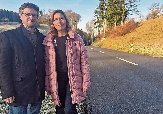 Gegen Raser und Poser: Lorenzo Vasella und Jacqueline Ehrsam wollen dem Lärm auf der Gempenstrasse ein Ende setzen. Foto: zVg
