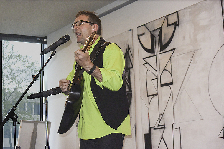 Schlusspunkt an der Jubiläums-GV: Fredy Schär verbreitete beste Laune. Foto: Bea Asper