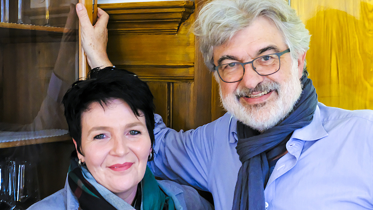 Laden ein: Gastgeberin Christine Krieg und Autor Thomas Brunnschweiler. Foto: ZVG